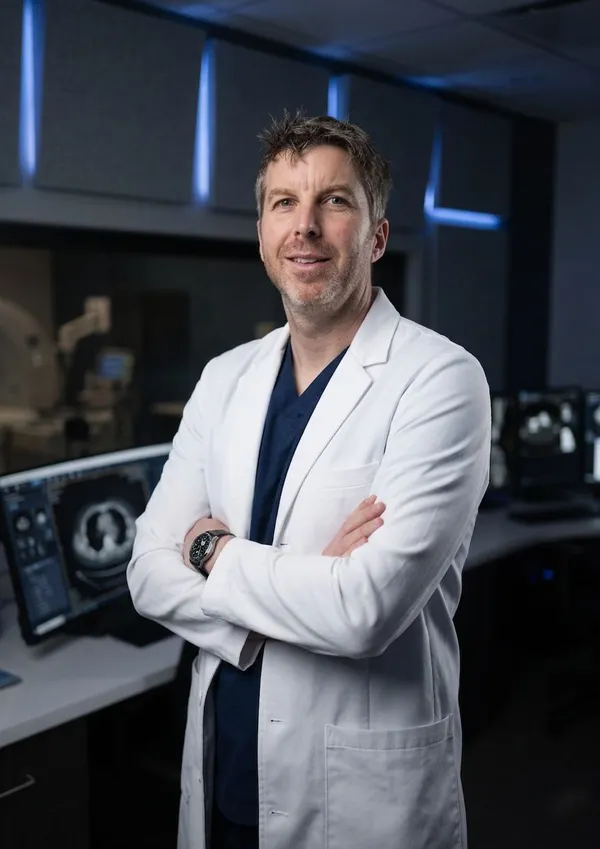 Dr Thomas CARAMELLA